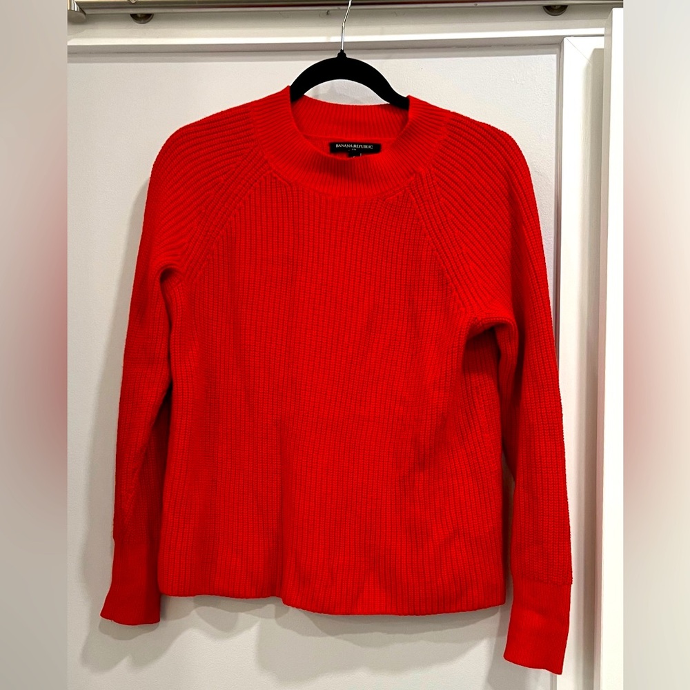 Bright red Banana Republic small sweater.